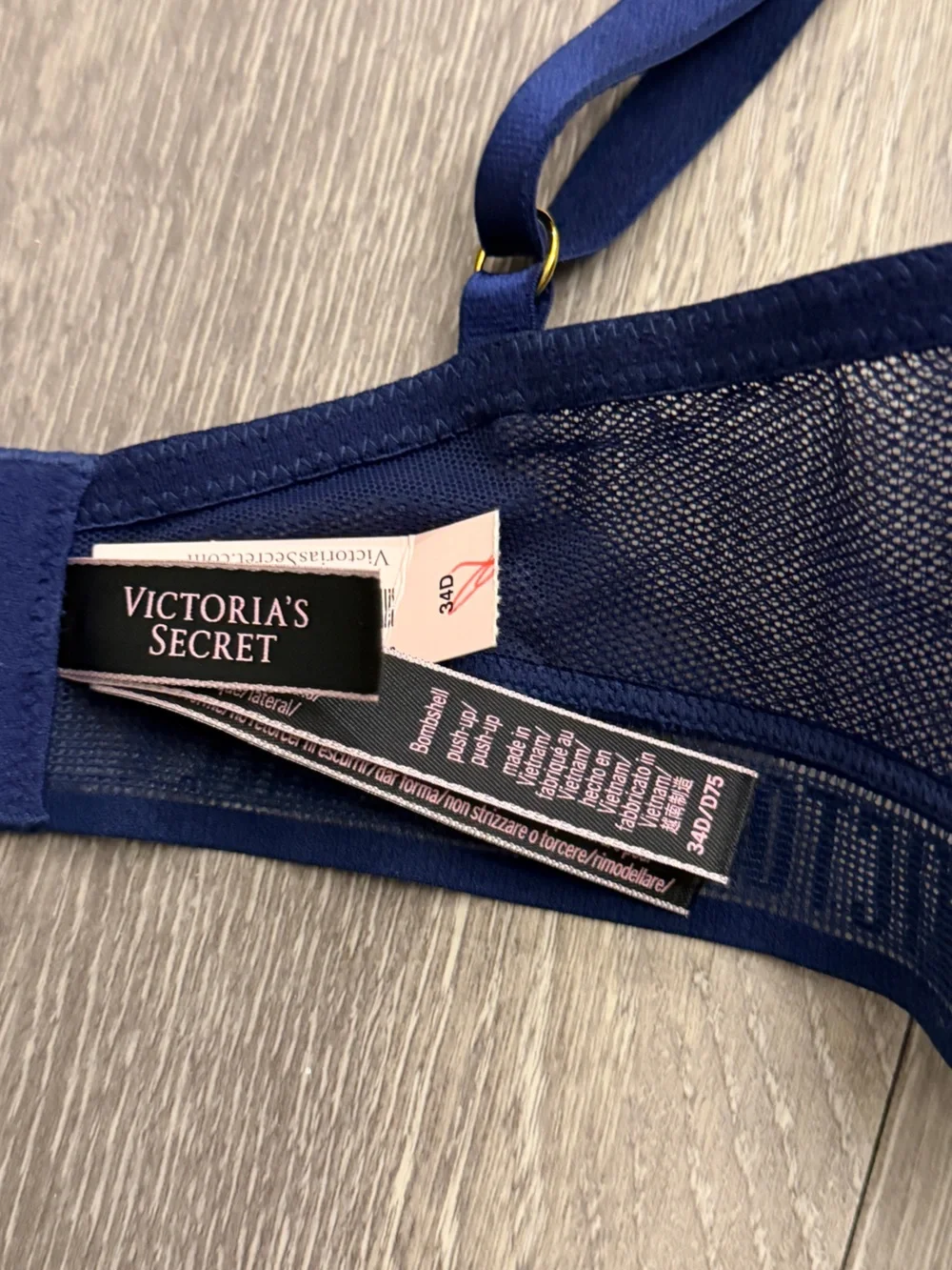 NWT Victoria's Secret Navy Bombshell Push-Up Bra